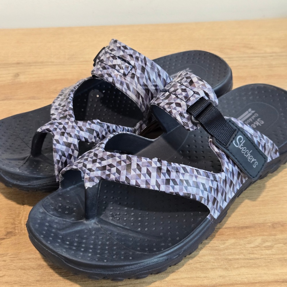 Skechers Foamies Reggae Whimsical‎ Womens Size 8 Gray Geometric Thong Sandals